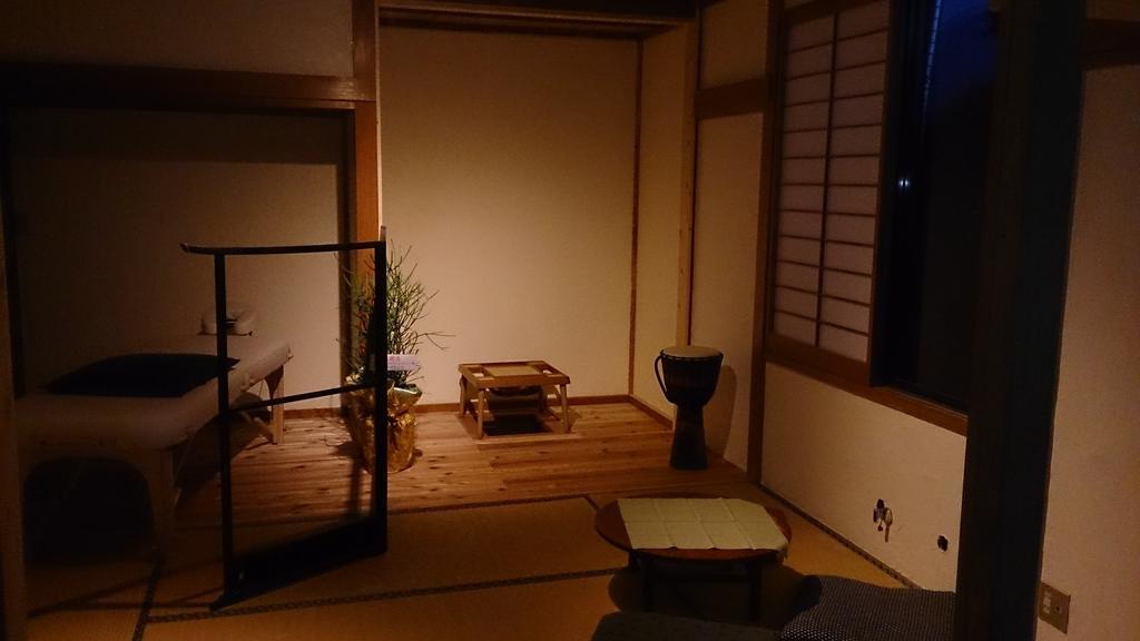 Teishaba Guesthouse&Cafe Fujiyoshida Dış mekan fotoğraf