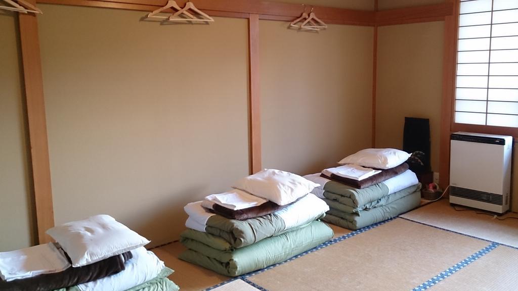 Teishaba Guesthouse&Cafe Fujiyoshida Dış mekan fotoğraf