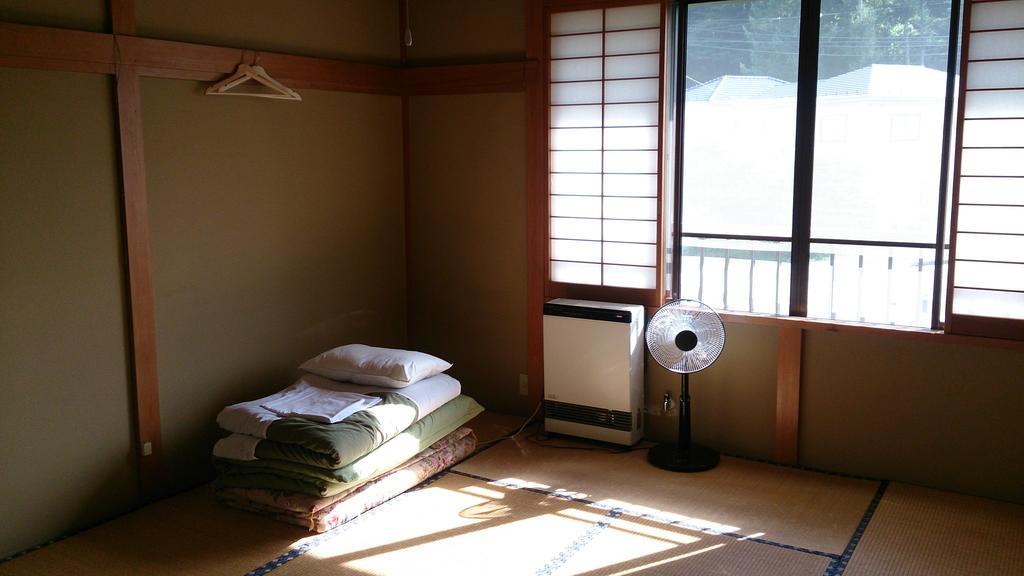 Teishaba Guesthouse&Cafe Fujiyoshida Dış mekan fotoğraf