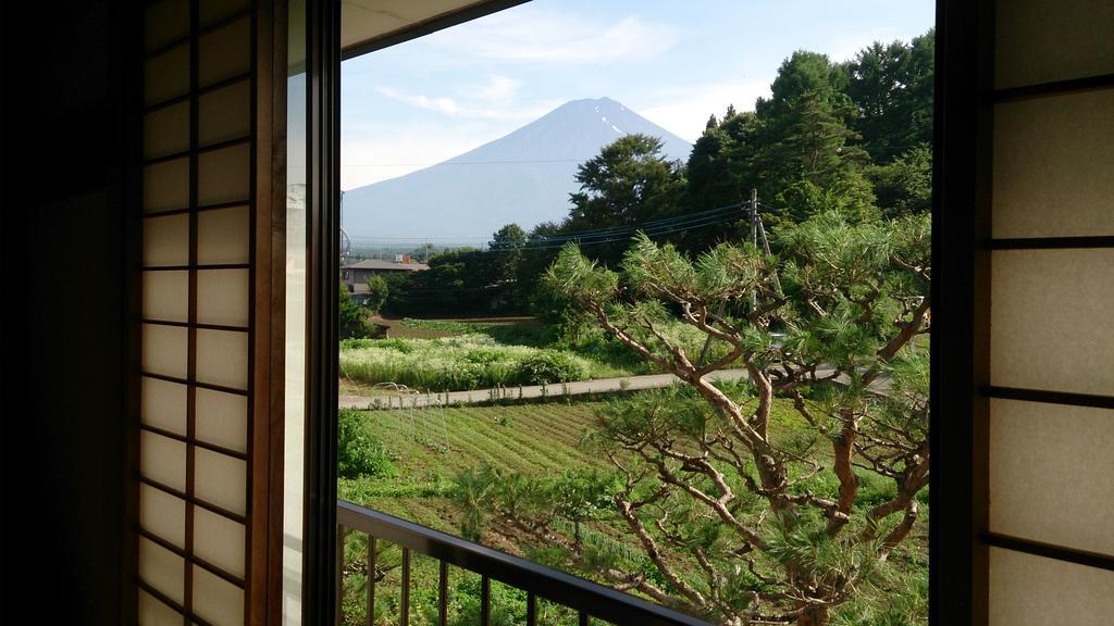 Teishaba Guesthouse&Cafe Fujiyoshida Dış mekan fotoğraf