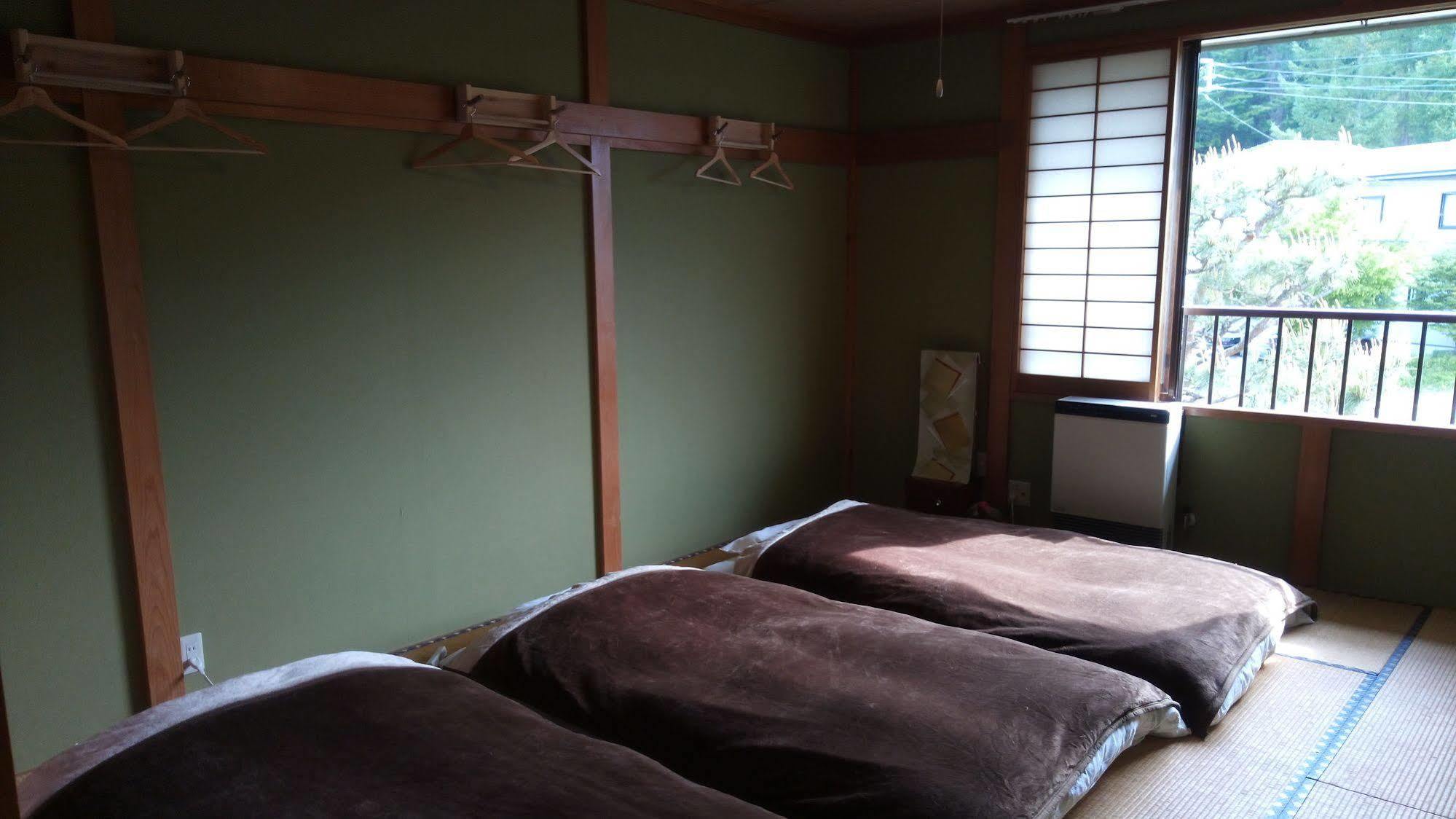 Teishaba Guesthouse&Cafe Fujiyoshida Dış mekan fotoğraf