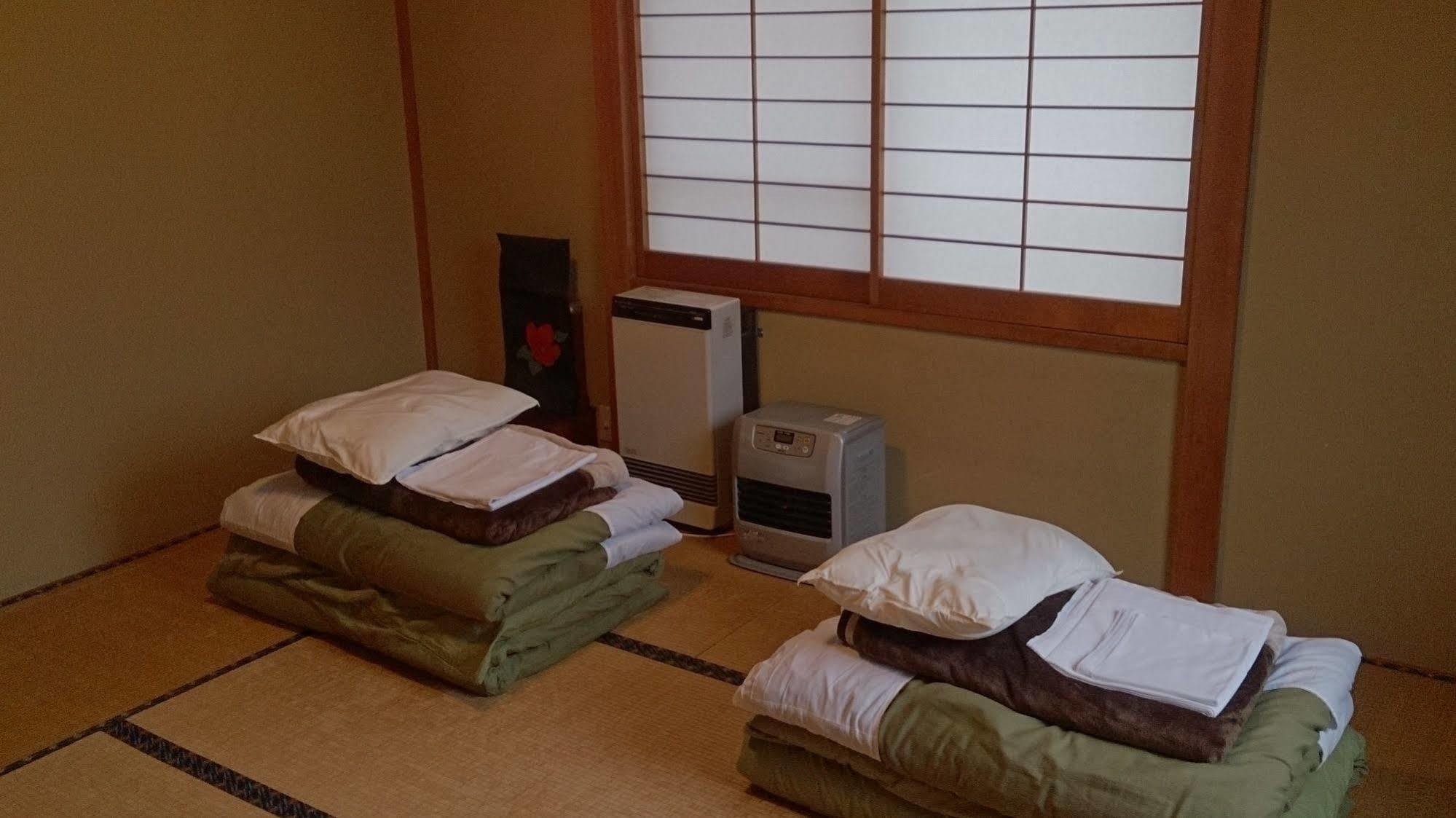 Teishaba Guesthouse&Cafe Fujiyoshida Dış mekan fotoğraf