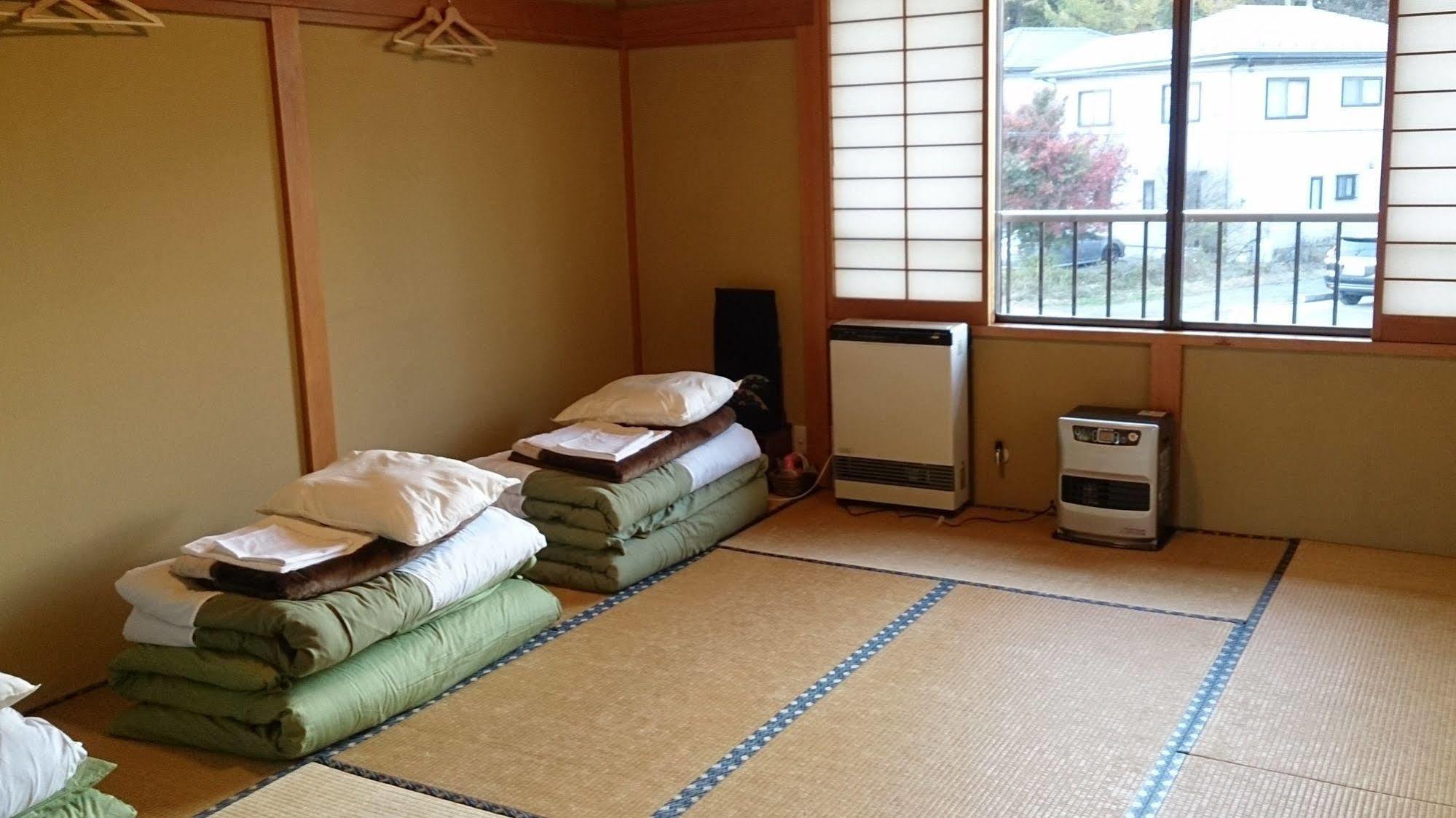 Teishaba Guesthouse&Cafe Fujiyoshida Dış mekan fotoğraf